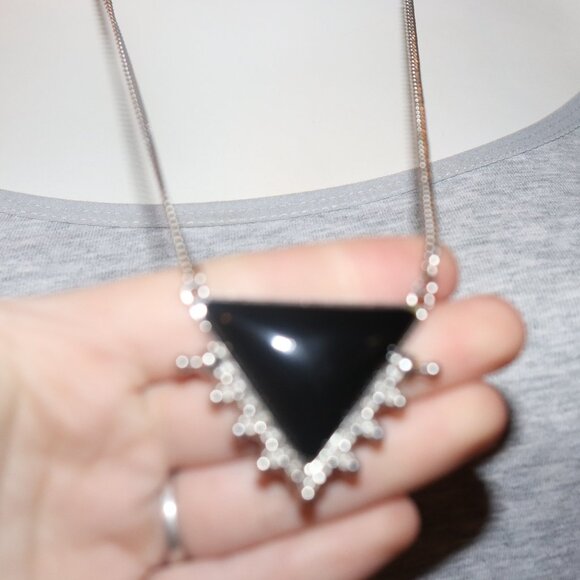 Beautiful silver and black statement necklace 32" - Picture 3 of 5